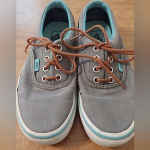 Vans women's size 6 turquoise teal blue gray grey skate shoes sneakers low top